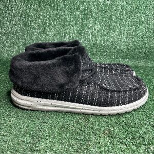 Hey Dude Women's Britt‎ Black Faux Fur Sneakers Shoes Size 9